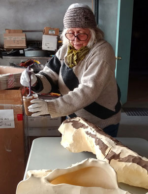 Lynda Benglis