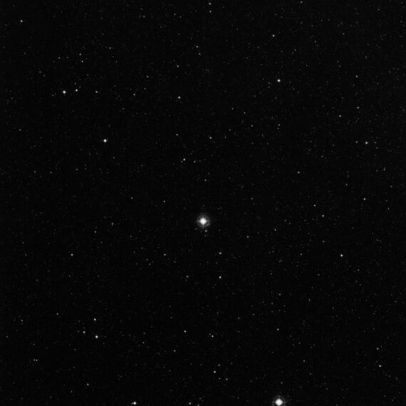 Thomas Ruff: "Star 16h 08m / -25º"